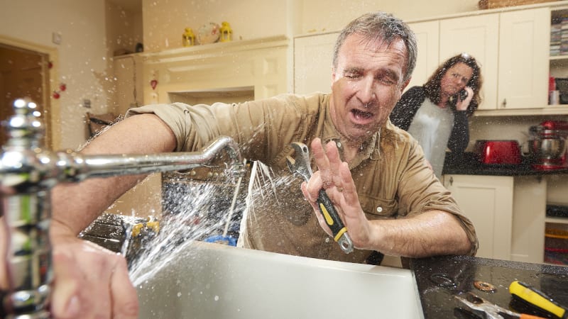 Do You Need a Plumber Right Now? How to Know if You Need Emergency Plumbing Repair